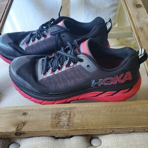 Hoka One on One Challenger ATR 4